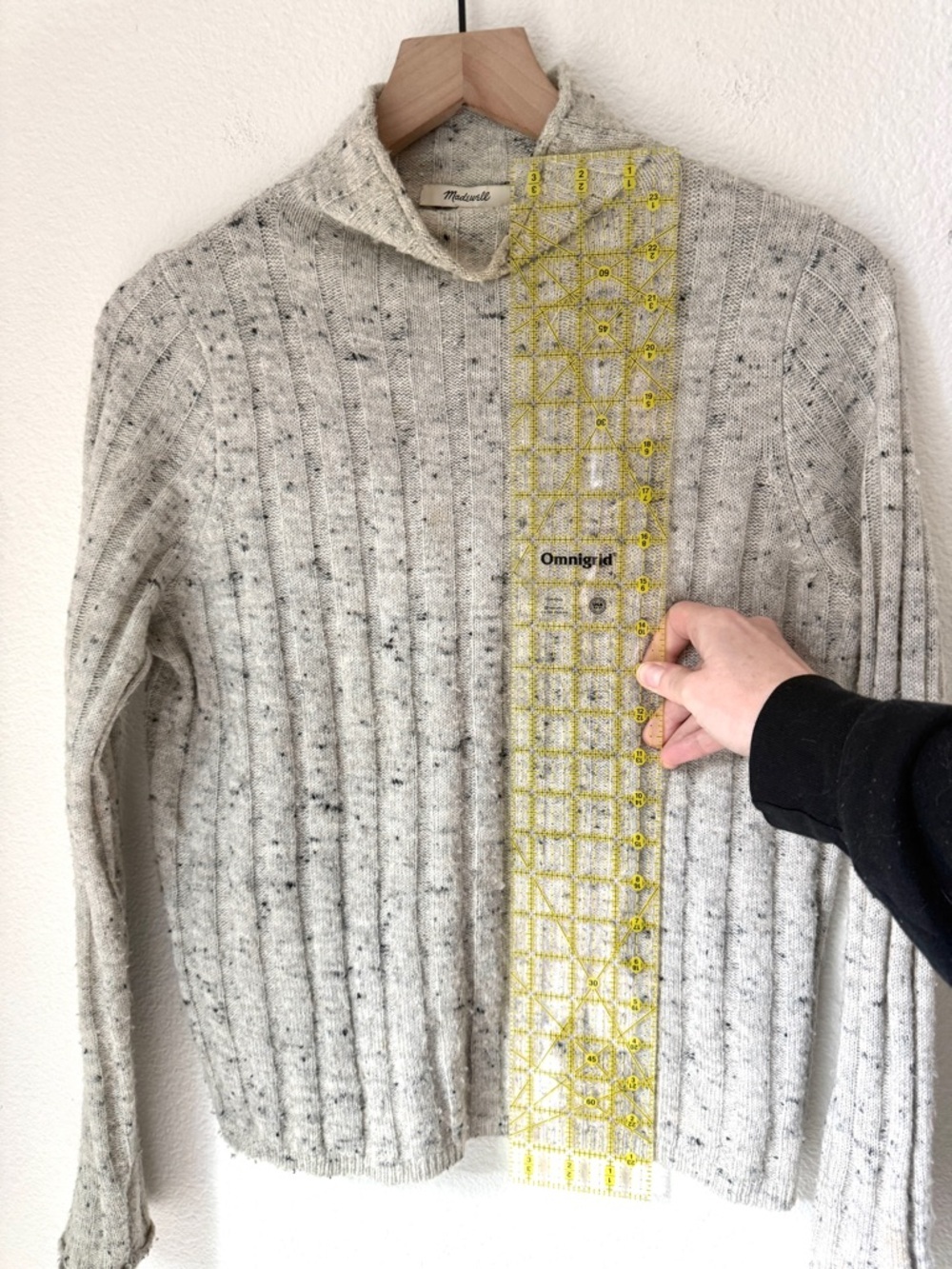 Madewell Donegal Evercrest Coziest Yarn Turtleneck Sweater - Small - GUC - Picture 7 of 11